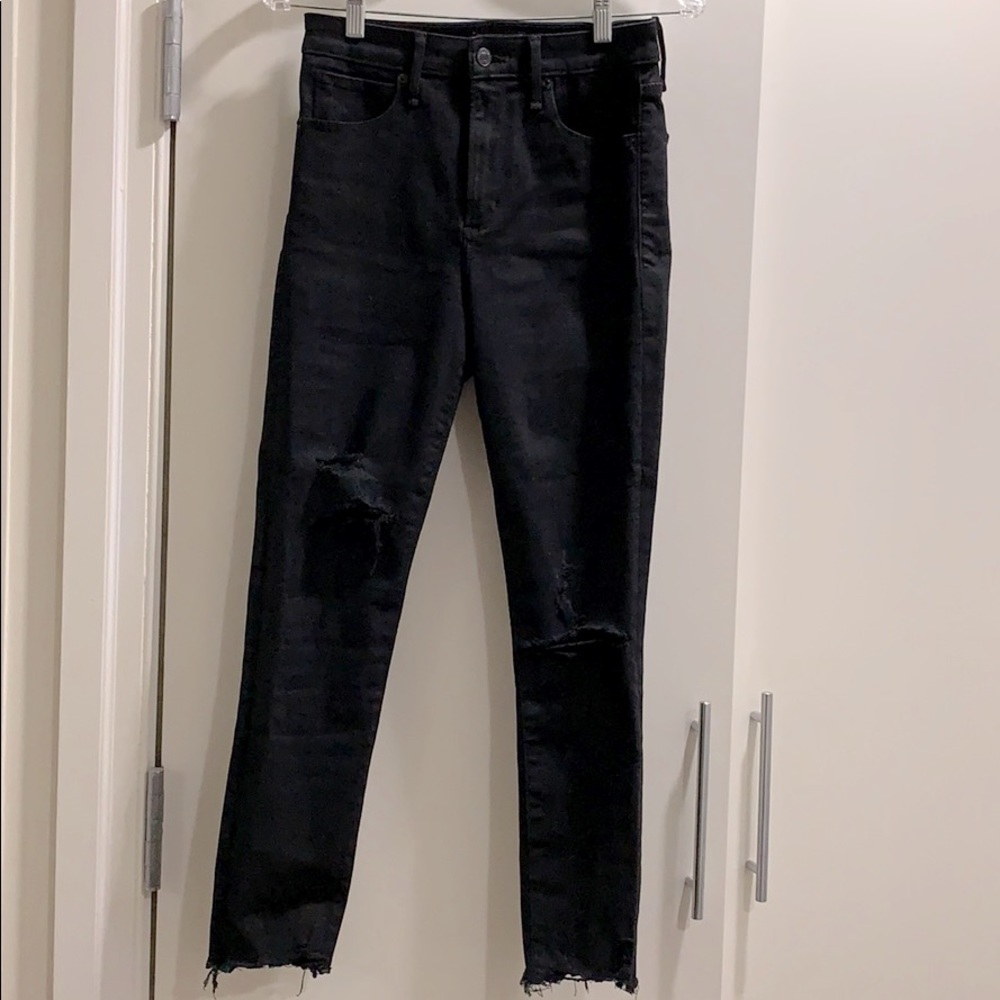 Abercrombie black high rise curve love ripped jean